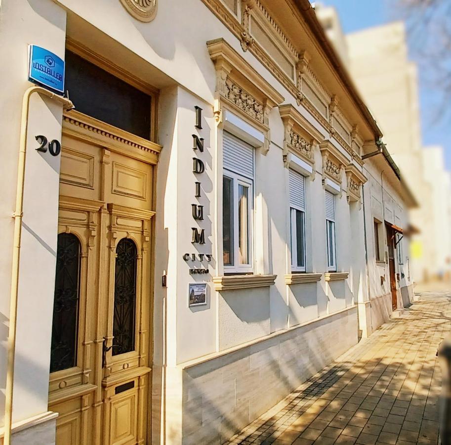 Indium City Panzio Eger Extérieur photo