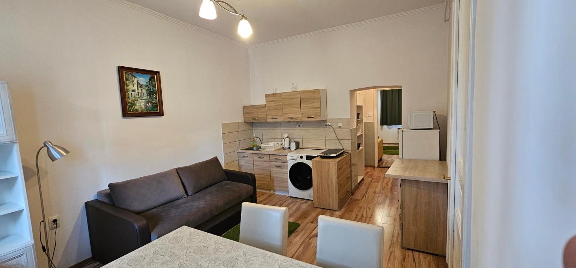 Indium City Panzio Eger Extérieur photo
